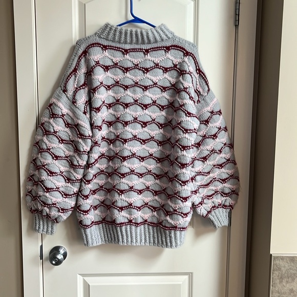 Handmade Knit Jacket - Picture 2 of 10